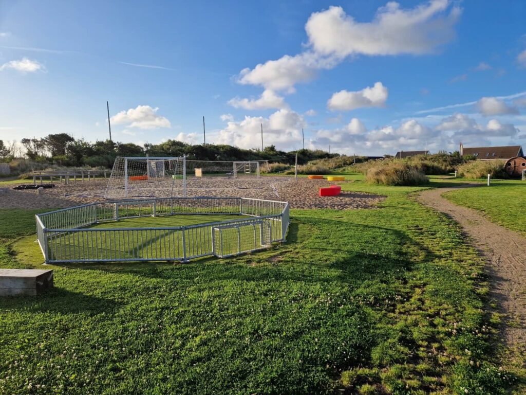 Legeplads og beachvolley hos Funpark